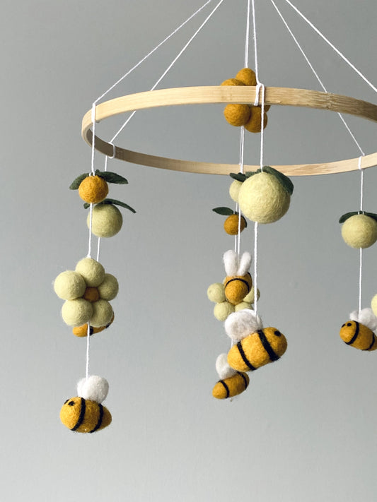 Bumblebee mobile with daisies - 2