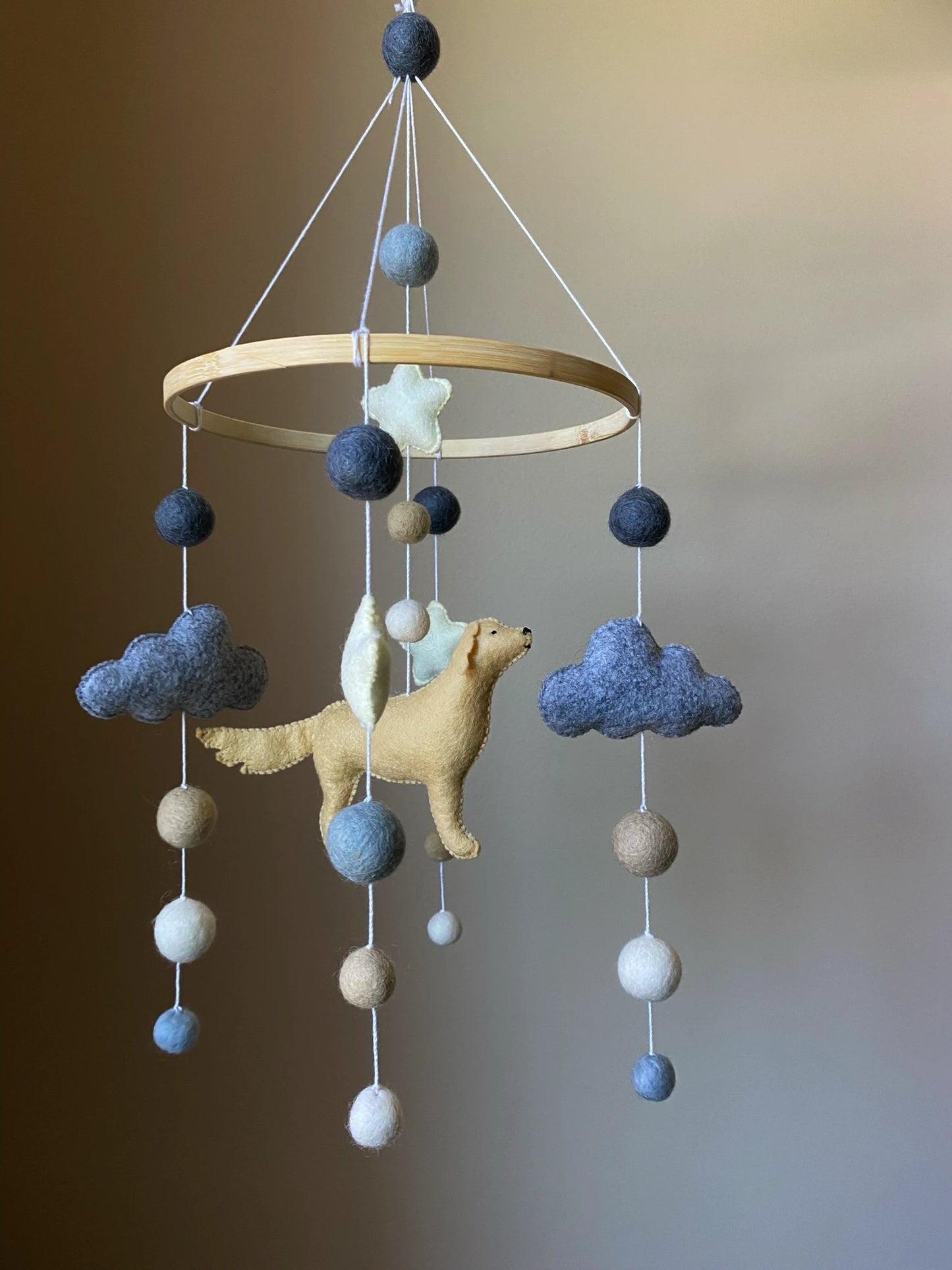 Golden retriever dog mobile