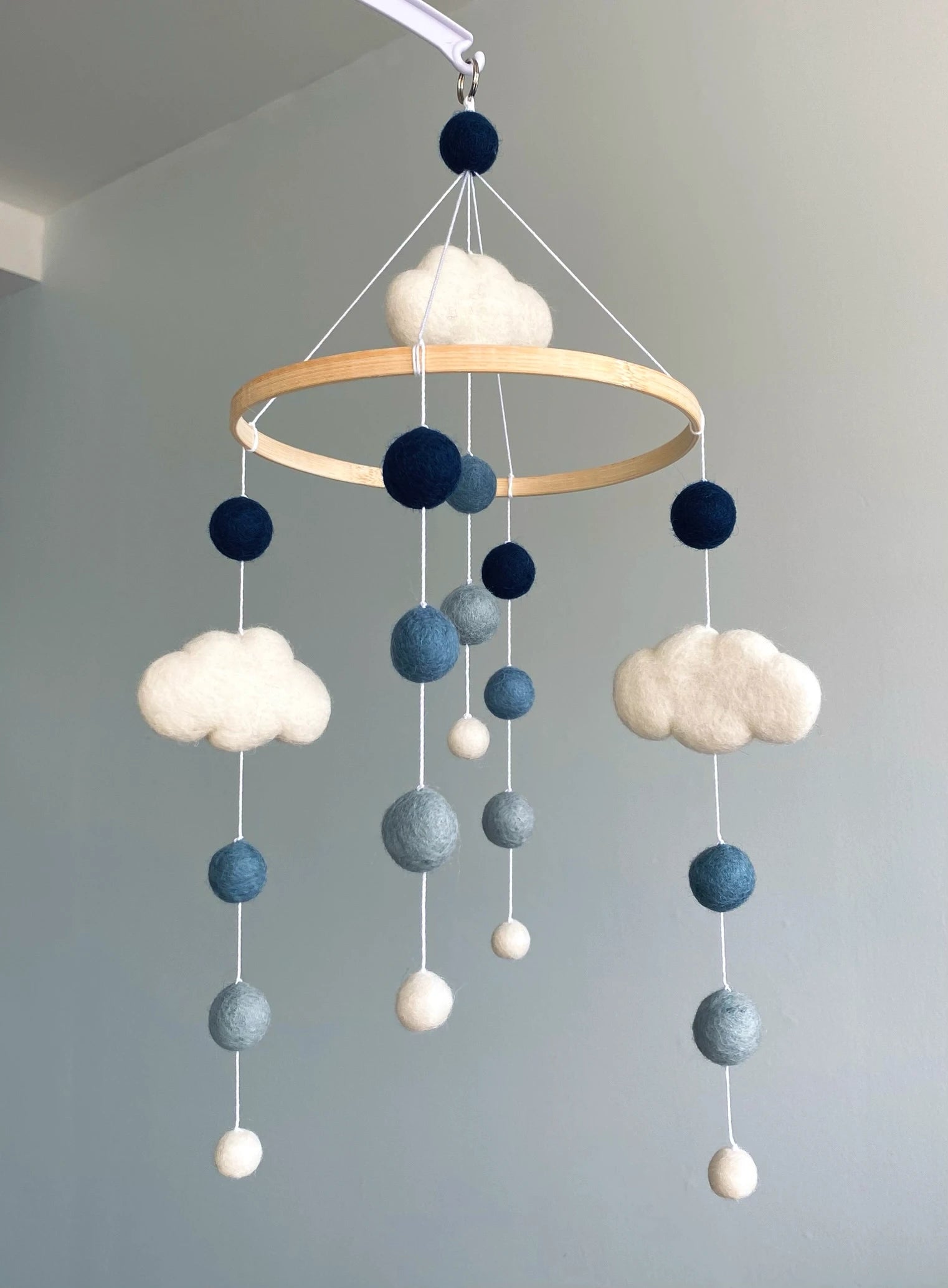 Pom pom mobile with clouds thumbnail - 3