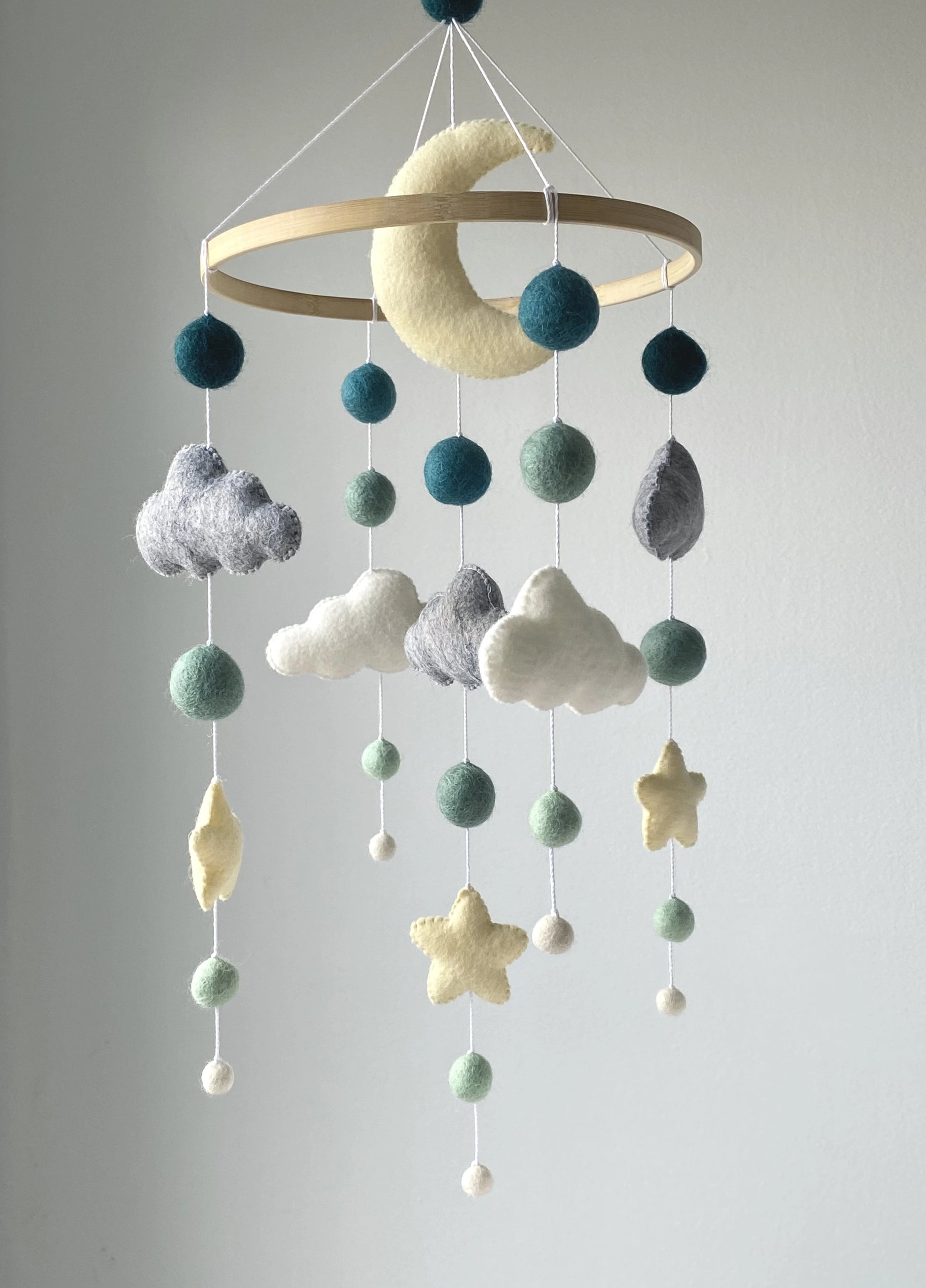 Cloud baby mobile with moon and Pom Pom thumbnail - 1