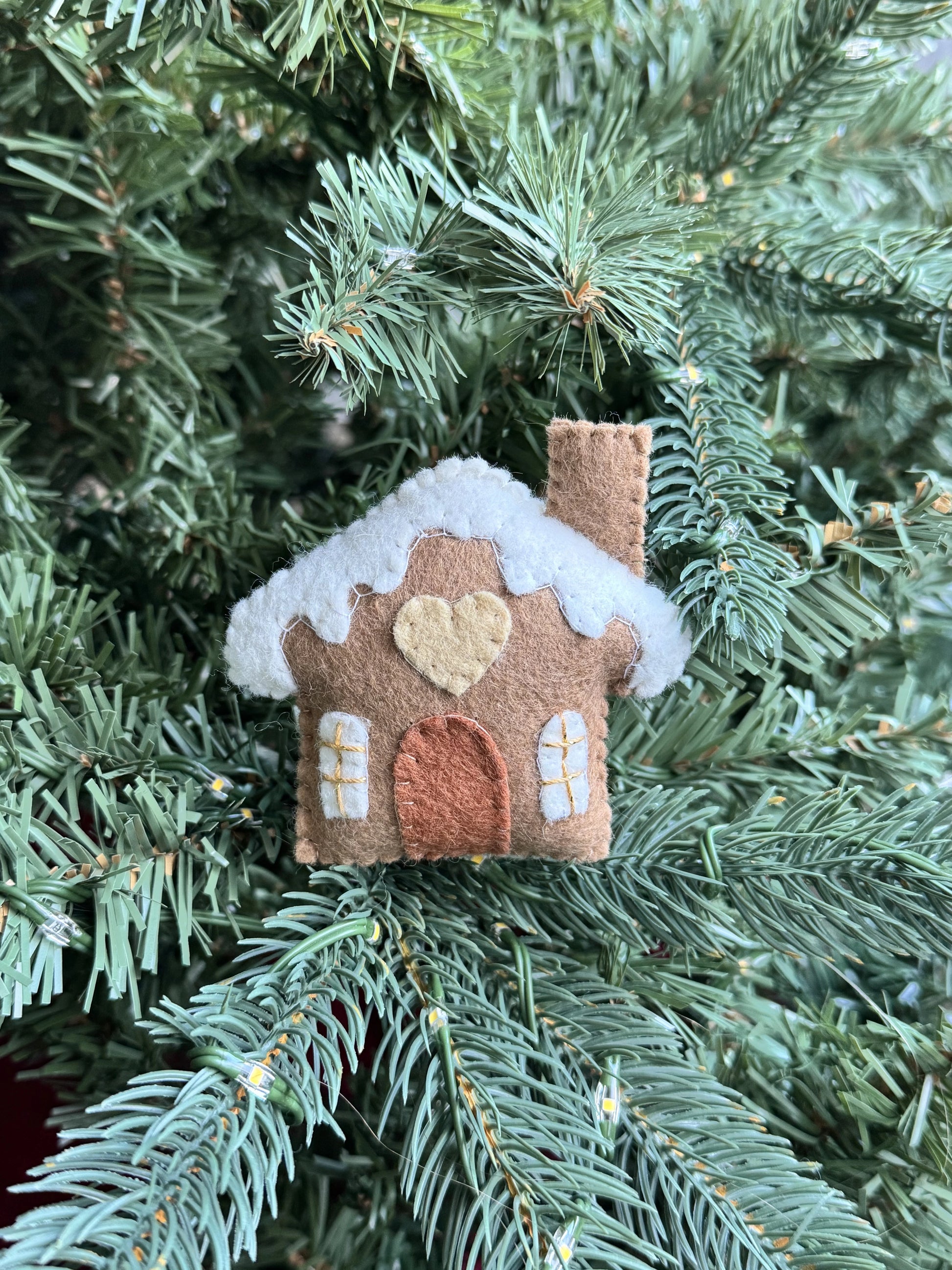 Felt DIY Christmas Ornament: Gingerbread House thumbnail - 1