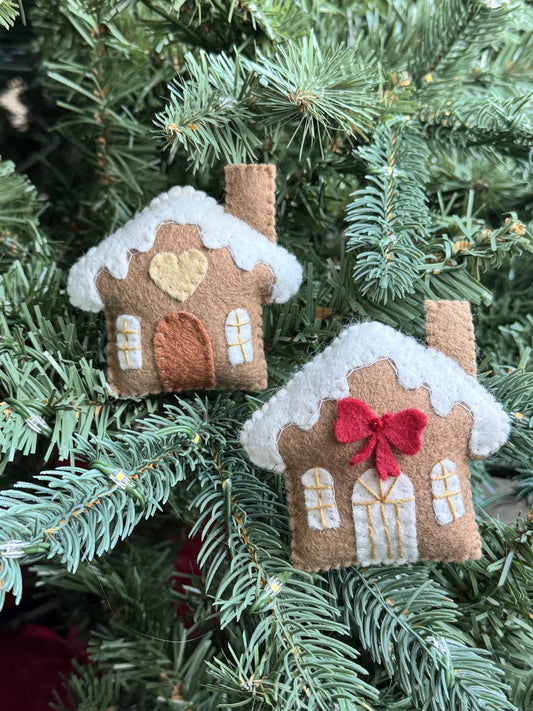 Felt DIY Christmas Ornament: Gingerbread House - 2