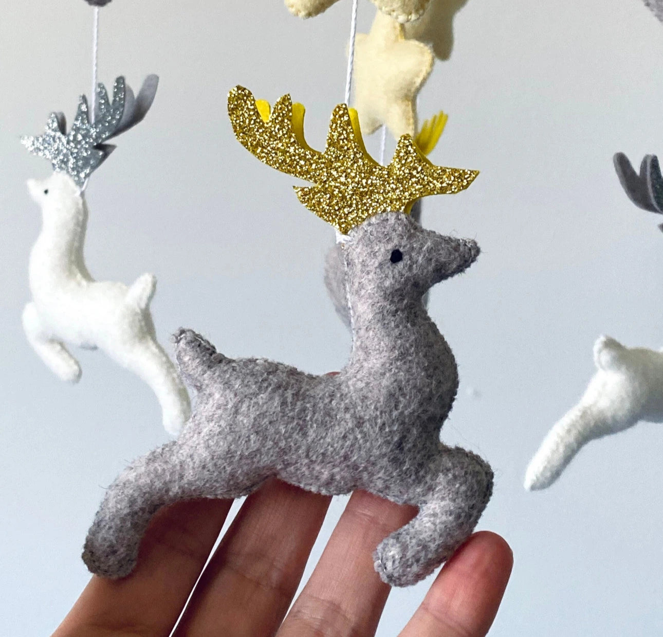 Felt DIY Christmas Ornament: Deer thumbnail - 2