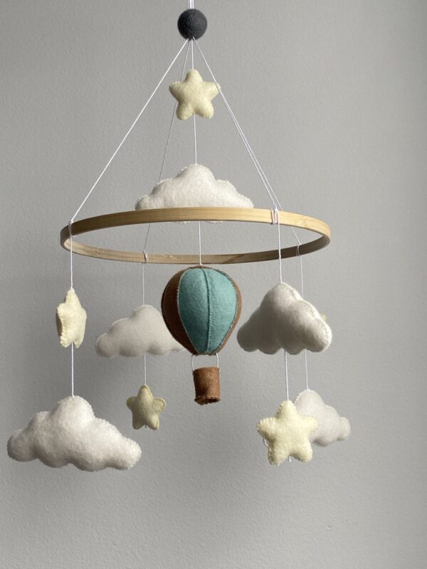 Hot air balloon baby mobile