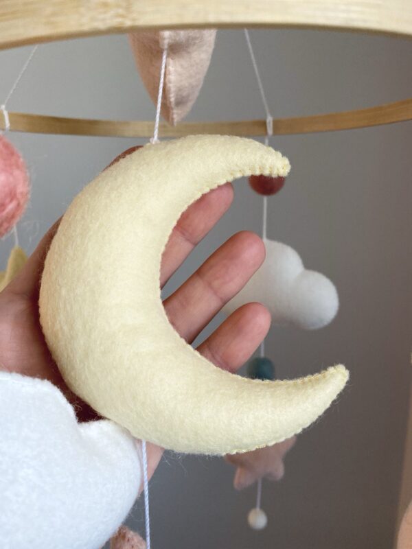 Baby mobile with moon and clouds - Image 3