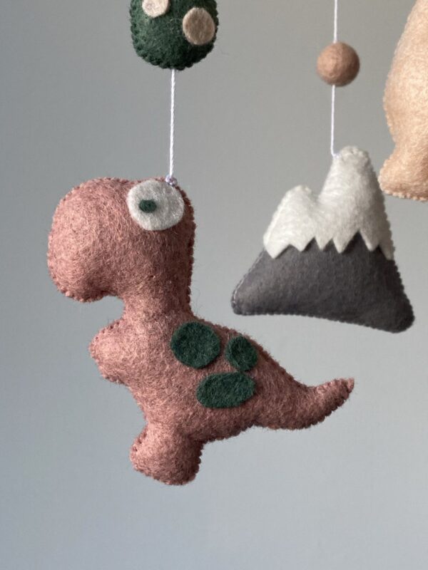 Mobile with dinosaurs for baby girl nursery - Image 5