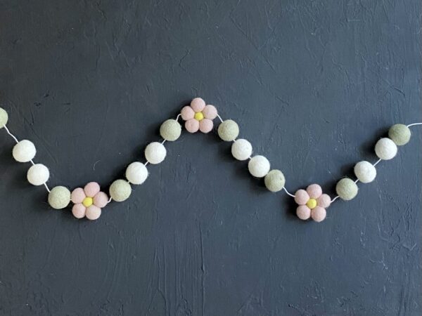 Daisy Felt Ball Garland