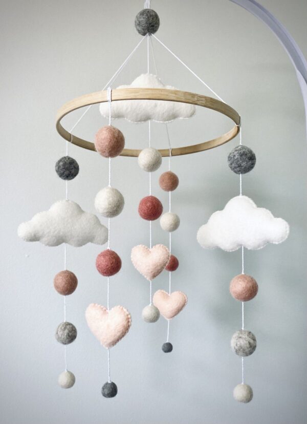 Felt balls mobile with hearts and clouds - Image 3